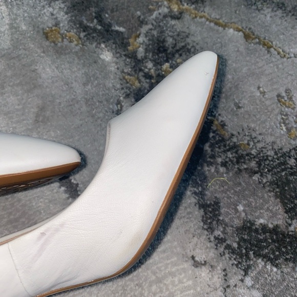 KARL LAGERFELD - Pointed Toe Pumps, White, Size 8.5 US - Picture 9 of 10